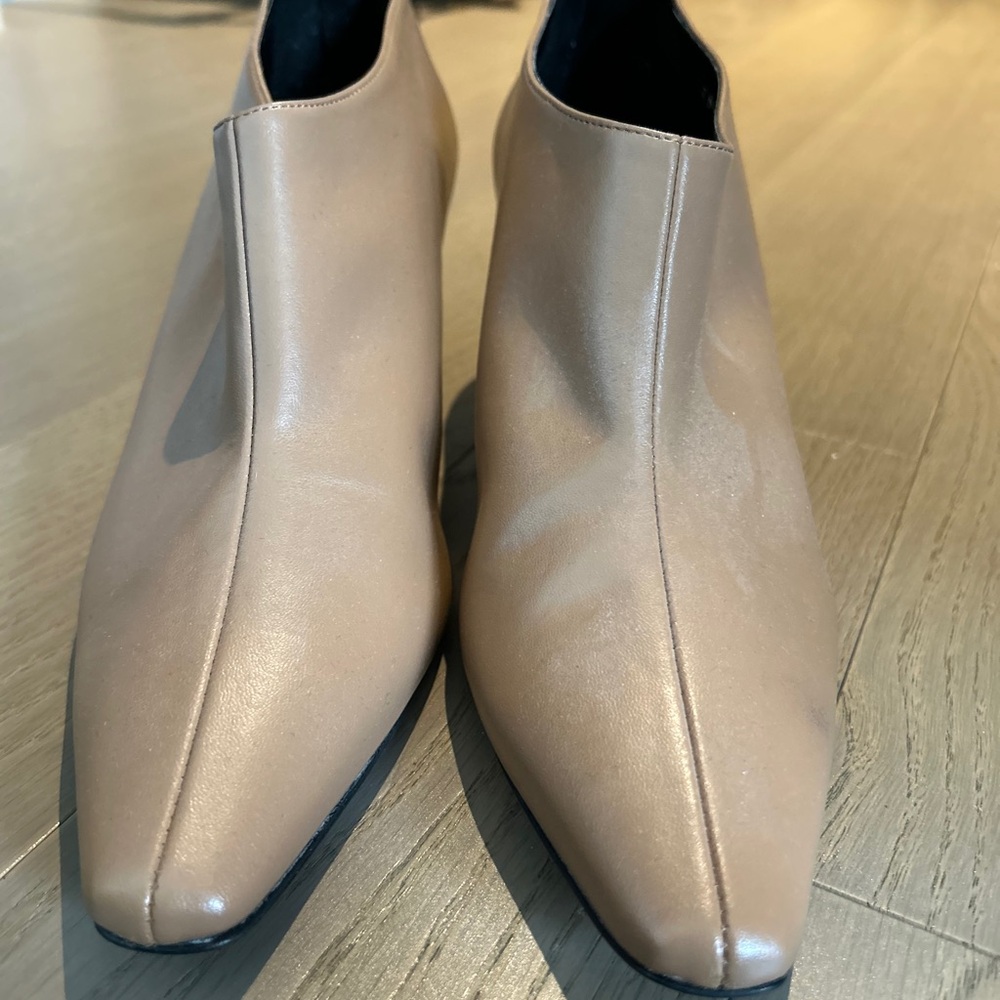 Stella McCartney Tan Pointed Low Kitten Heel Ankle Booties Size: 39 (8.5) - Picture 10 of 10